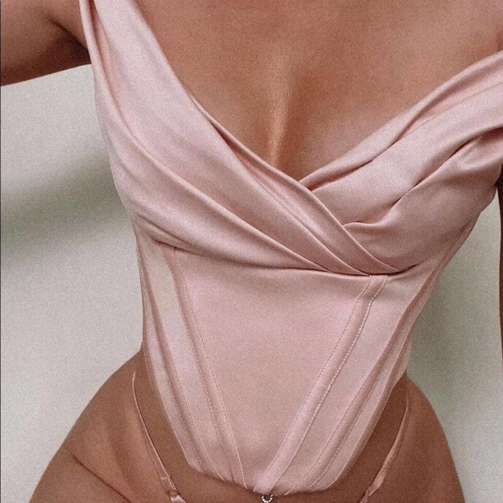 House of CB Pale Pink Off-Shoulder Corset Top - Picture 13 of 15